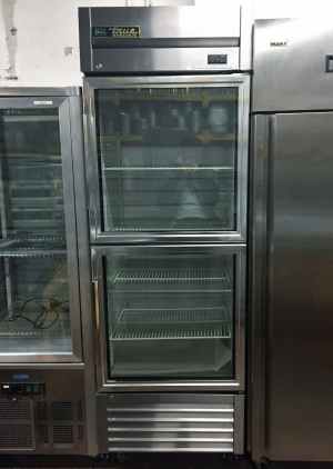 True 2  Door Single Drinks Fridge EZ14